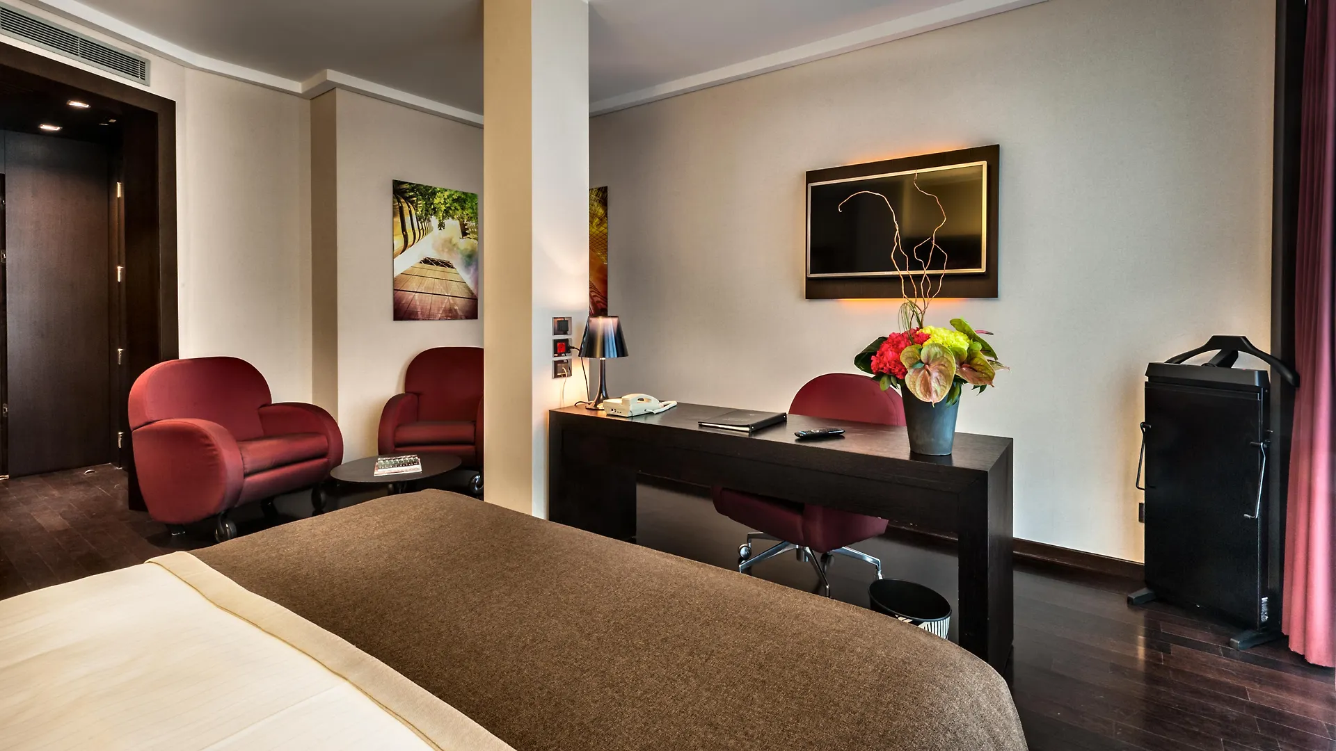 **** Отель Crowne Plaza Milan City By Ihg Италия