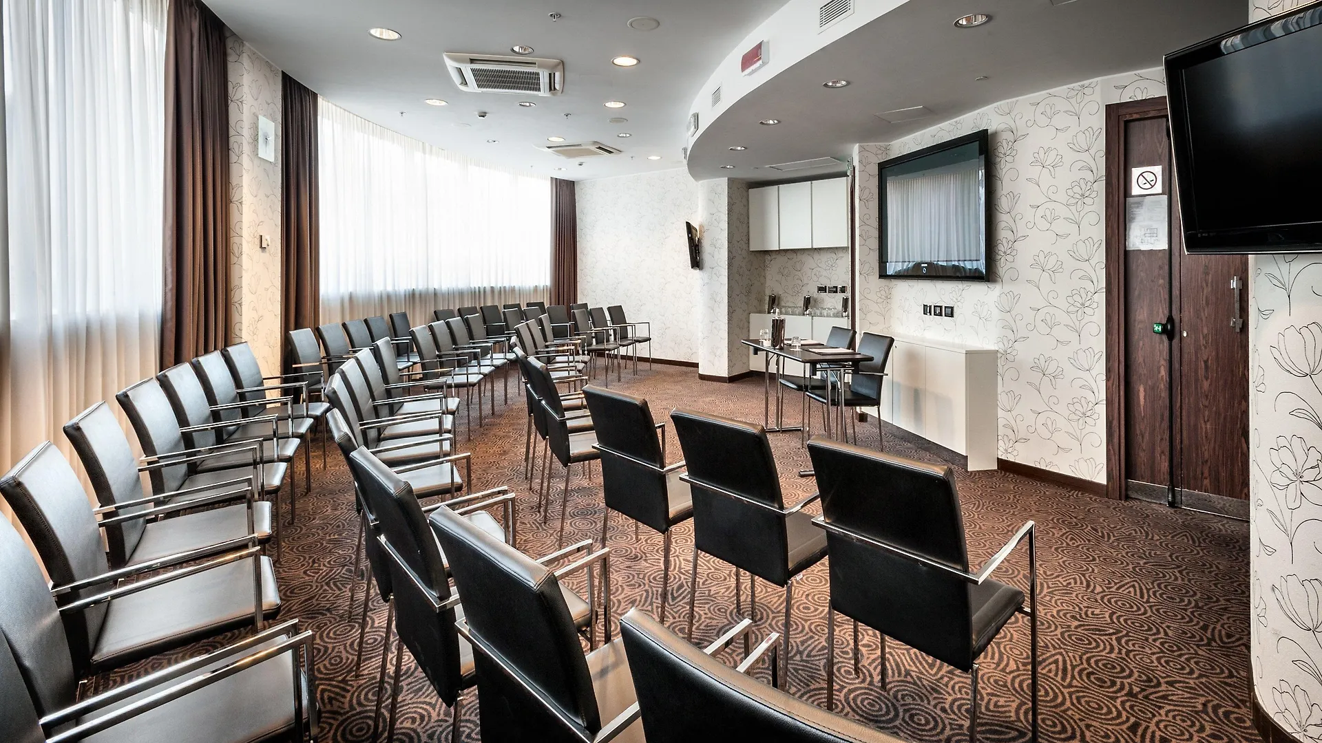 Crowne Plaza Milan City By Ihg Отель