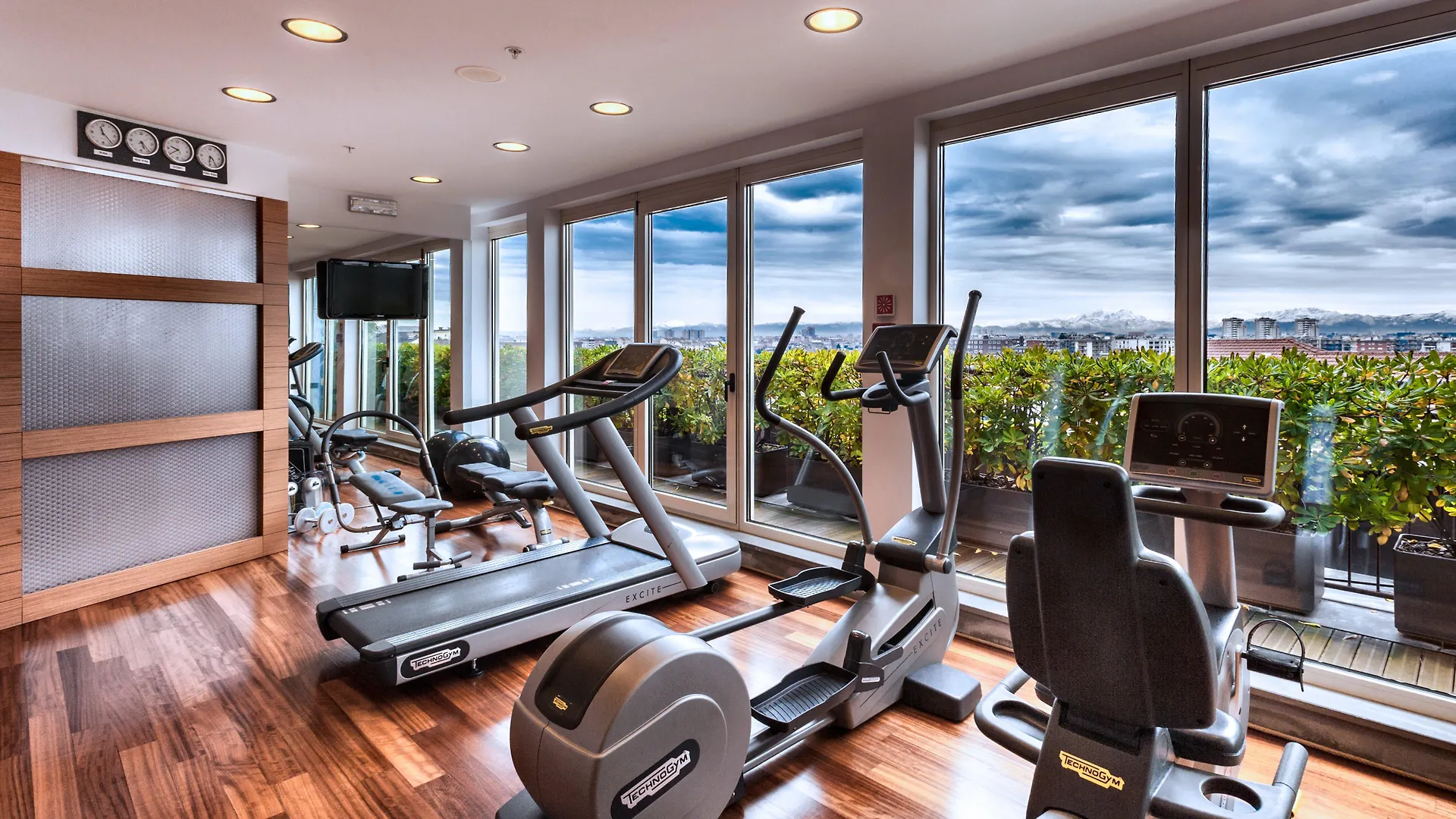 Отель Crowne Plaza Milan City By Ihg