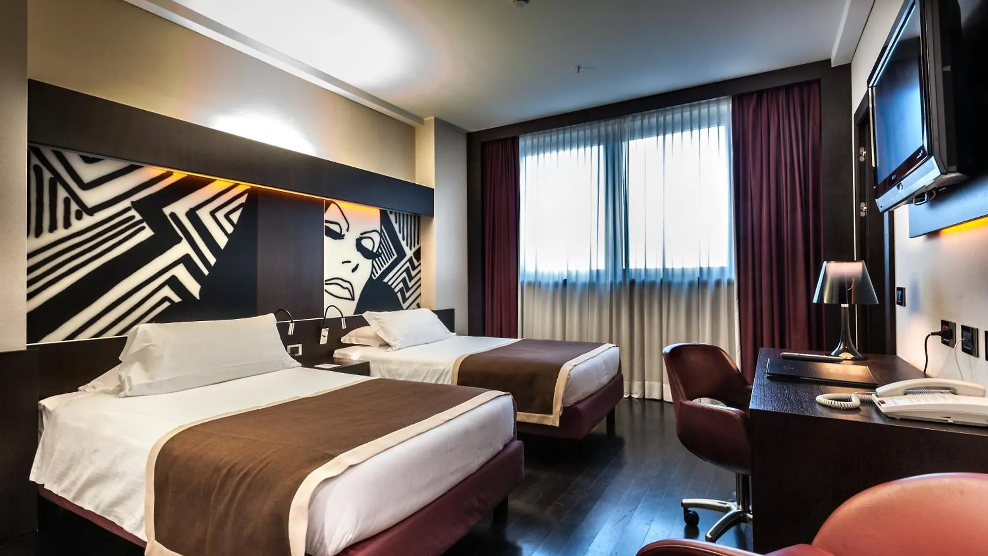 Crowne Plaza Milan City By Ihg Hotel